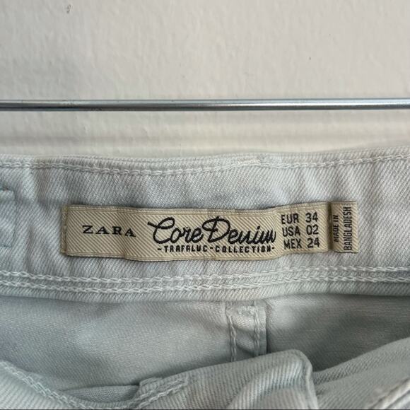 Zara Trafaluc Light Wash Fray Hem Denim Shorts - Picture 4 of 6